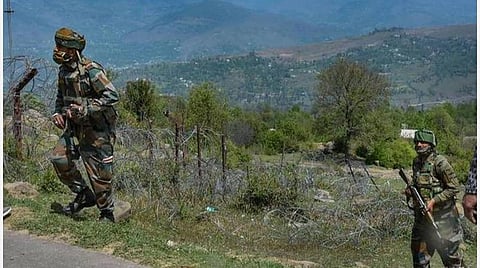 ஜம்மு காஷ்மீர் பூஞ்ச்சில் பாக். அத்துமீறலில் இந்திய வீரர் பலி: இந்த மாதத்தில் 3வது வீரர் பலி