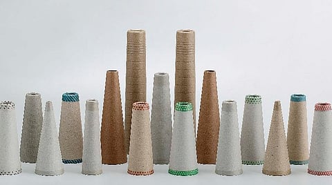 தமிழகத்தில் தயாரிக்கப்படும் காகித கோன்கள்.