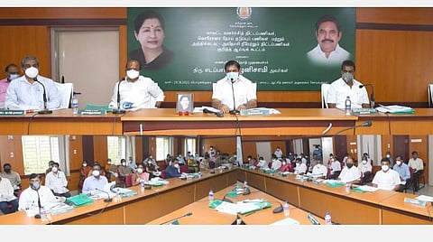 வரலாற்றை உடைத்த முதல்வர் பழனிசாமி: கோவை ஆட்சியர் அலுவலகத்தில் ஆய்வுக்கூட்டம்!- சுவாரசியப் பின்னணி