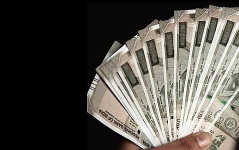 கரோனா பாதிப்புகளை அதிகப்படுத்திவிடக் கூடாது நிதிப் பற்றாக்குறை