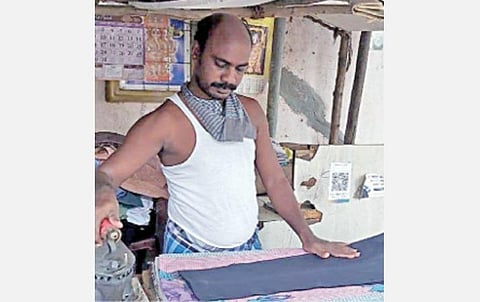 கரோனா ஊரடங்கால் முடங்கிப்போன சாலையோர வியாபாரிகளுக்கு உதவிக் கரம்- ‘பக்கபலமாக இருப்போம்’ என அழைக்கும் ‘யுனைட்டட் வே சென்னை’