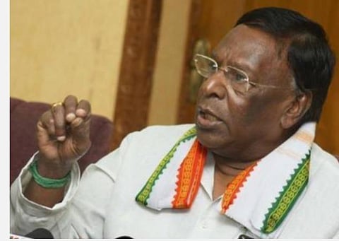 மோசமான சூழலில் புதுச்சேரி- முதல்வர்  நாராயணசாமி செயல்பாட்டை விமர்சித்து குற்றம்சாட்டி எதிர்க்கும் திமுக, அதிமுக