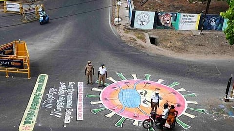 தமிழகம் முழுவதும் பொது போக்குவரத்து 15 நாள் நிறுத்தம்: இன்று முதல் 6-ம் கட்ட ஊரடங்கு அமல்