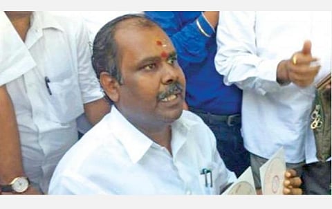 பருவமழை முன்னெச்சரிக்கை குறித்து மாவட்ட நிர்வாகங்களுக்கு அறிவுறுத்தப்பட்டுள்ளது: அமைச்சர் ஆர்.பி.உதயகுமார் தகவல்