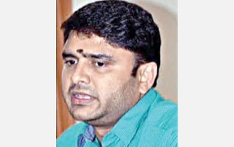 கோ.பிரகாஷ்