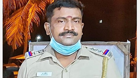 வெளியூர்வாசிகள் வேற்றுக் கிரகத்தினர் அல்ல: ஆய்வாளர் சதீஷ் தரும் ஆறுதல் வார்த்தைகள்