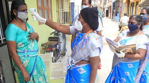 குமரியில் மேலும் 76 பேருக்கு கரோனா: அரசு அலுவலகங்கள், சந்தைப் பகுதிகளில் அதிகரிக்கும் தொற்றால் மக்கள் அச்சம்