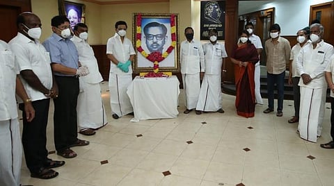 திமுகவின் வலிமை மிகுந்த தூண்களில் ஒருவராக விளங்கியவர் நாவலர் நெடுஞ்செழியன்: ஸ்டாலின் புகழாரம்