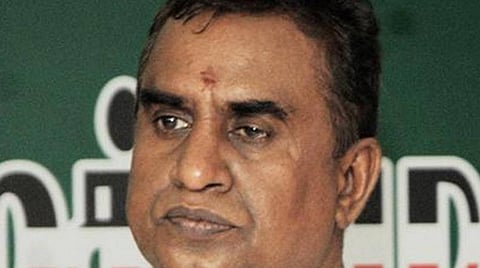 சென்னையில் கரோனா தொற்று குறைகிறது; பிற மாவட்டங்களிலும் தடுப்பு பணியை தீவிரப்படுத்த வேண்டும்: அமைச்சர் எஸ்.பி.வேலுமணி அறிவுறுத்தல்