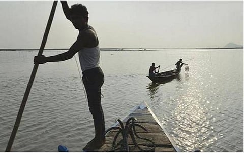 பிரம்மபுத்திரா நதிக்கு அடியில் 14 கி.மீ. நீளசுரங்க சாலை திட்டத்துக்கு மத்திய அரசு ஒப்புதல்