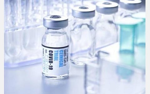 கரோனா சிகிச்சைக்கு பயன்படுத்தப்படும் மருந்துகள் கள்ளச்சந்தையில் கூடுதல் விலைக்கு விற்கப்படுவதாக மக்கள் புகார்- அரசு மருத்துவமனைகளில் போதிய இருப்பு வைக்கப்படுமா?