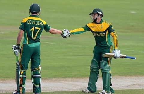 தென் ஆப்பிரிக்காவில் ஒரே சமயத்தில் 3 அணிகள் விளையாடும் வித்தியாசமான  3-டி கிரிக்கெட்: டிவில்லியர்ஸ், டி காக், கிளாசன் அணிகள் மோதல்