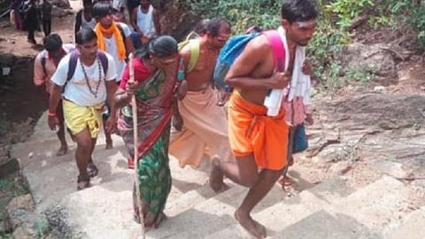 விருதுநகரில் கரோனா பரவல் எதிரொலி: சதுரகிரியில் ஆடி அமாவாசை வழிபாட்டுக்குத் தடை