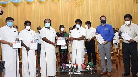 மதுரையில் பிளாஸ்மா சிகிச்சையில் 4 பேர் குணமடைந்தனர்: சுகாதாரத் துறை அமைச்சர் விஜயபாஸ்கர் 