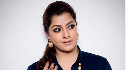 கதை தான் ஹீரோ: வரலட்சுமி சரத்குமார்