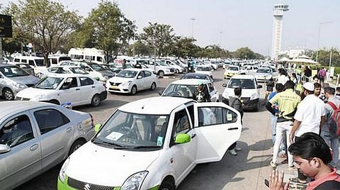 கரோனா ஊரடங்கால் வருமானம் இன்றி தவிப்பு; அதிகரித்து வரும் ஓட்டுநர்களின் தற்கொலைகள்: அரசு நிவாரணத் தொகை அறிவிக்குமா?