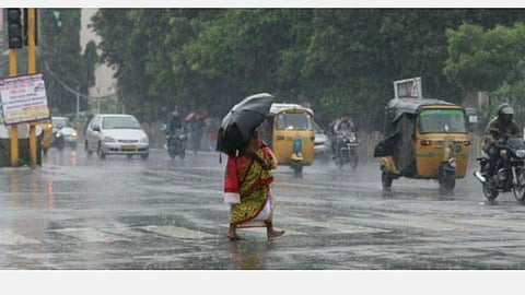 வளிமண்டல மேலடுக்குச் சுழற்சி; 7 மாவட்டங்களில் கனமழை வாய்ப்பு: வானிலை ஆய்வு மையம்