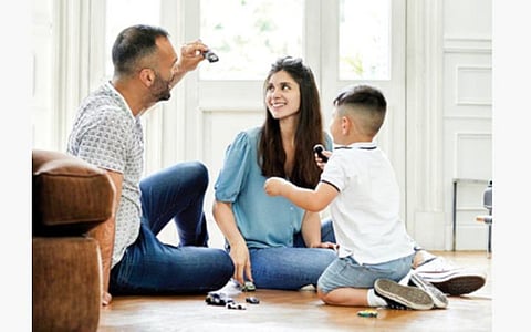 தனித்திருந்தாலும் இணைந்திருப்போம்