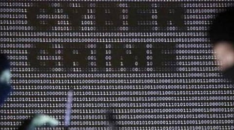 ஜம்மு-காஷ்மீர் முன்னாள் முதல்வர் மகளுக்கு செல்போனில் தொல்லை: சைபர் கிரைம் போலீஸார் உதவியுடன் விசாரணை