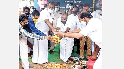 கரோனா சிகிச்சைக்கு கோவையில் கூடுதலாக 1,000 படுக்கைகள்: உள்ளாட்சித் துறை அமைச்சர் எஸ்.பி.வேலுமணி தகவல்