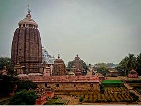 ராமர் கோயில் வெற்றிகரமாகக் கட்டிமுடிக்கப்பட வேண்டி  பூரி ஜெகன்நாதர் கோயிலில் சிறப்பு பூஜை