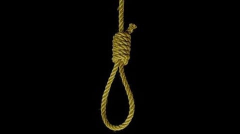 கடிதம் எழுதி வைத்துவிட்டு வருமானவரித் துறை அதிகாரி தூக்கிட்டு தற்கொலை: போலீஸார் தீவிர விசாரணை