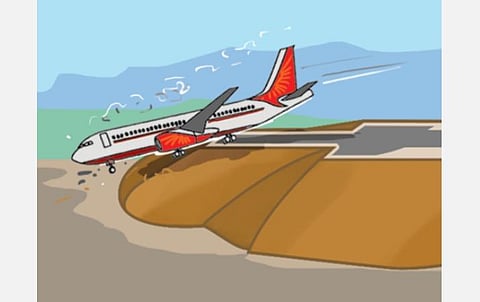 கர்நாடக மாநிலம் மங்களூரு விமான நிலையத்தின் டேபிள் டாப் ஓடுபாதையில் 10 ஆண்டுக்கு முன் நடந்த அதே பயங்கரம்