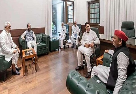 உ.பி.யின் 75 மாவட்டங்களில் பரசுராமர் சிலை வைக்கும் சமாஜ்வாதி: ராமர் கோயில் பூமி பூஜைக்கு பின் பிராமண சமூக வாக்குகளுக்கு குறி