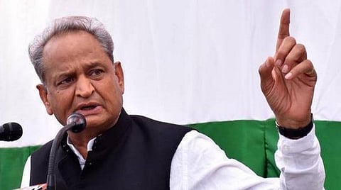 ஜனநாயகத்தைக் காப்பாற்ற மக்கள் குரலுக்கு மதிப்பளியுங்கள்: ராஜஸ்தான் எம்எல்ஏ-க்களுக்கு முதல்வர் அசோக் கெலாட் கடிதம்