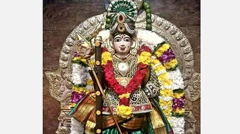 அம்மாவையும் பையனையும் வணங்குங்கள்; ஆடி நிறைவுச் செவ்வாயில் அற்புத வழிபாடு! 