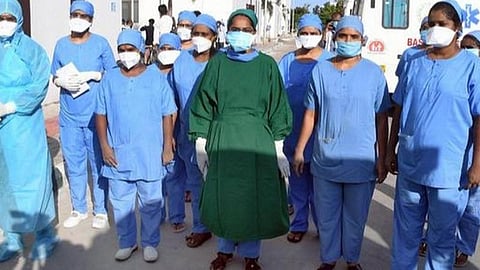 கரோனா தடுப்புப் பணிக்குச் செல்லும் மருத்துவர்களுக்கு போலீஸ் பாதுகாப்பு வேண்டும்: தமிழ்நாடு அரசு மருத்துவர்கள் சங்கம் கோரிக்கை