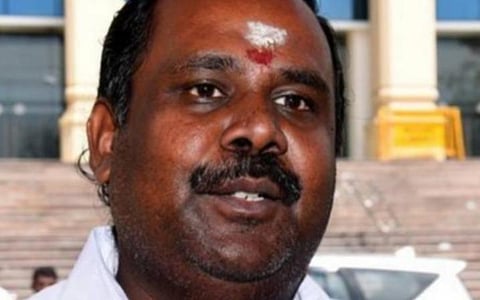 இரட்டைத் தலைமையை மக்கள் விரும்புகிறார்கள்: அமைச்சர் ஆர்.பி.உதயகுமார் சூசக பேட்டி