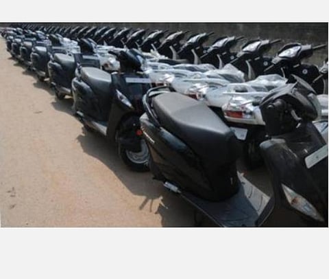 ஏப்ரல்-ஜூலை பயணிகள் வாகன விற்பனை 63%, இருசக்கர வாகன விற்பனை 60.54% சரிவு