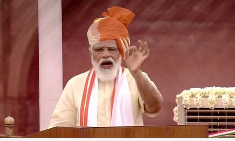 டெல்லி செங்கோட்டையில் பிரதமர் மோடி சுதந்தின உரையாற்றிய காட்சி :ப டம் ஏஎன்ஐ