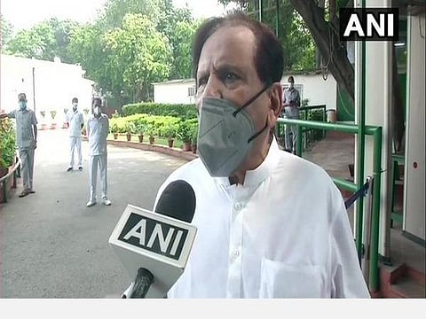 காங். தலைவர் அகமது படேல்.