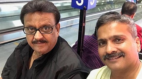 அப்பா நன்றாகத் தேறி வருகிறார்; பிரார்த்தனைகளைத் தொடருங்கள்: எஸ்.பி.சரண் 