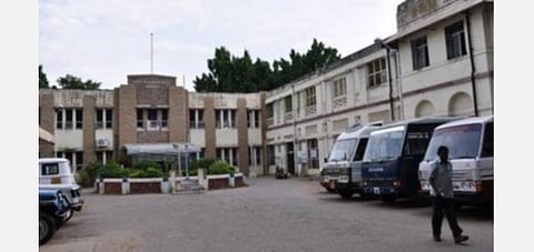 மதுரை அரசு மருத்துவமனையில் பாதுகாப்பு குறைபாடு: ஒருங்கிணைந்த காவல் நிலையம் அமைக்கப்படுமா?