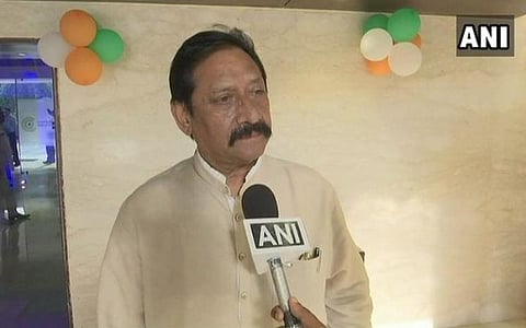 கரோனா  தொற்று; முன்னாள் கிரிக்கெட் வீரர் சேட்டன் சவுகான் மரணம்