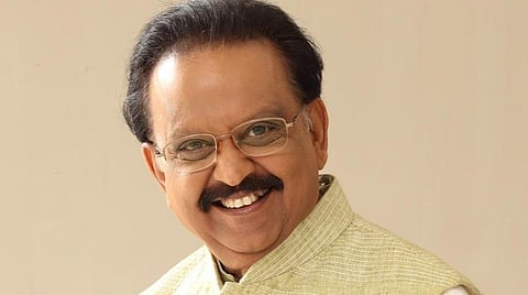 எக்மோ கருவி மூலம் எஸ்.பி.பிக்கு தீவிர சிகிச்சை: மருத்துவமனை அறிக்கை