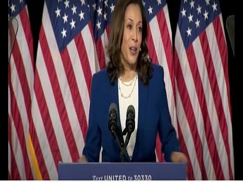 நிறவெறி, இனவெறிக்கு ‘வாக்சின்’ கிடையாது: ட்ரம்பைக் குத்திக் காட்டிய கமலா ஹாரிஸ்