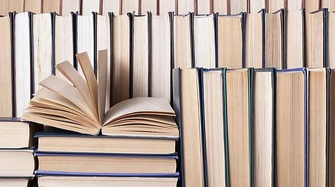 உத்தரபிரதேசத்தில் அனுமதியின்றி அச்சடிக்கப்பட்ட ரூ.34 கோடி மதிப்பு என்சிஇஆர்டி பாடநூல் பறிமுதல்: டெல்லி முதல் தமிழகம் வரை 7 ஆண்டுகளாக விநியோகம்