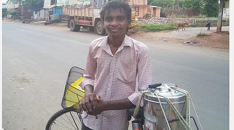 தமிழரசன்.