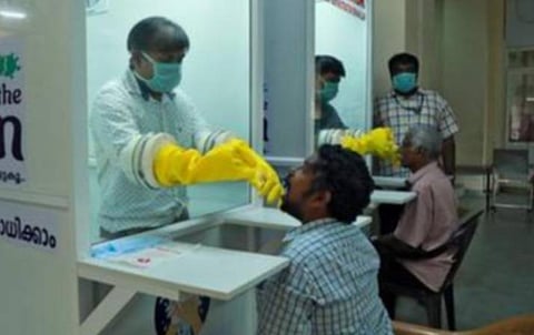 கரோனாவால் தனிமைப்படுத்தப்பட்டவர்களுக்கு செலவிட்டதில் முறைகேடு என புகார்: மாவட்டம்தோறும் மாறுபடும் செலவின பட்டியல்