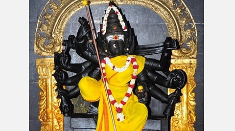 ராகு - கேது பெயர்ச்சி ; மகர ராசி அன்பர்களே! வீடு வாங்குவீர்கள்; கடன் அடைப்பீர்கள்; வியாபார விருத்தி; தொழிலில் மேன்மை; சேமிப்பீர்கள்! 