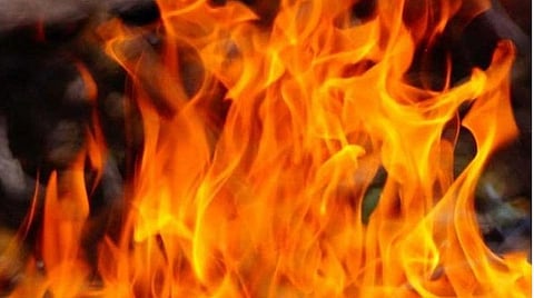 கொடைக்கானலில் சாலையில் பெண் தீ வைத்து தற்கொலை செய்துகொண்ட விவகாரம்: ஒருவர் மீது வழக்கு