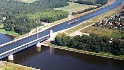 கங்கா - குமரி தேசிய நீர்வழிச் சாலை திட்டம் நிறைவேற்றப்படுமா?- வடமாநில வெள்ளசேதத்திற்கு தீர்வு சொல்லும் மதுரை பொறியாளர்