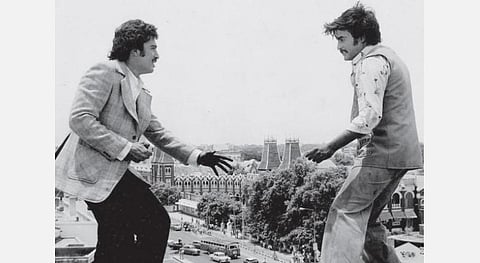 கமல் - ரஜினி, சிவகுமார் - ரஜினி, விஜயகுமார் - ரஜினி, ஜெய்சங்கர்- ரஜினி; பஸ் டிரைவர் ரஜினி, சேடிஸ்ட் ராமநாதன், ஸ்ரீதேவி அண்ணன்! 