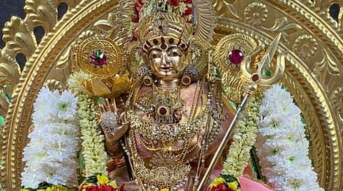 ஆவணி வெள்ளியில் அம்பாள் தரிசனம்