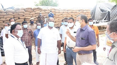 இளைஞர்களுக்கு வேலைவாய்ப்பினை உருவாக்கி எதிர்க்கட்சிகளின் பொய் குற்றச்சாட்டுக்கு முதல்வர் பதிலடி: அமைச்சர் ஆர்.பி.உதயகுமார் 