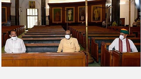 கோவிட்-19 நெகட்டிவ்  சான்றிதழ் இருந்தால்தான் எம்.பி.க்களுக்கு நாடாளுமன்றத்தில் அனுமதி- வழிகாட்டு நெறிமுறையில் திட்டவட்டம்